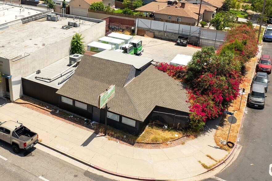 More Photos Of , North Hollywood Unknown For Sale