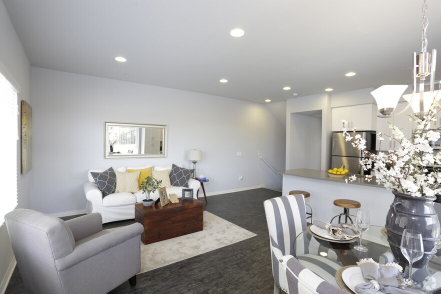 More Photos Of 307 Sycamore Rd, San Ysidro Apartments For Sale