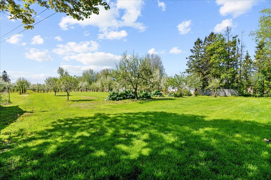 More Photos Of 2263 Durham Regional Hwy, Bowmanville Land For Sale