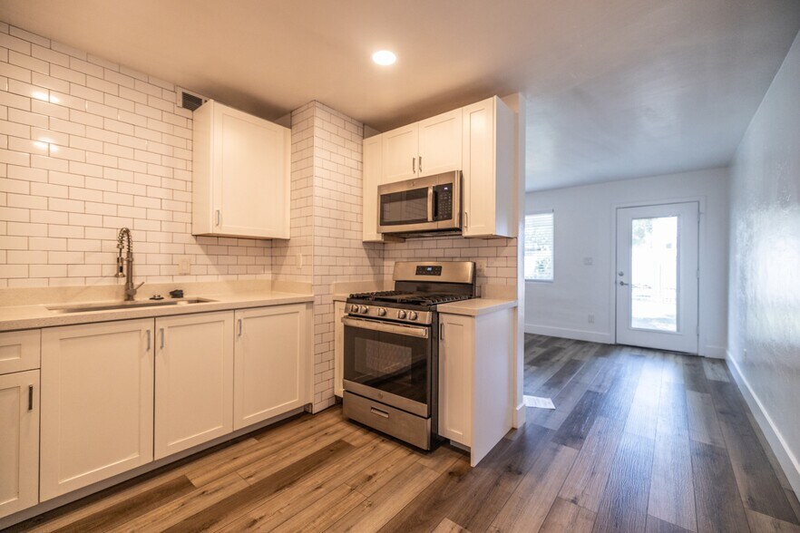 More Photos Of 7625 N 12th St, Phoenix Apartments For Sale