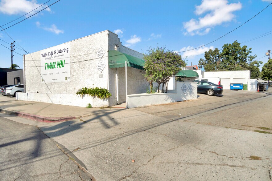 More Photos Of 2214 Stoner Ave, Los Angeles Freestanding For Lease