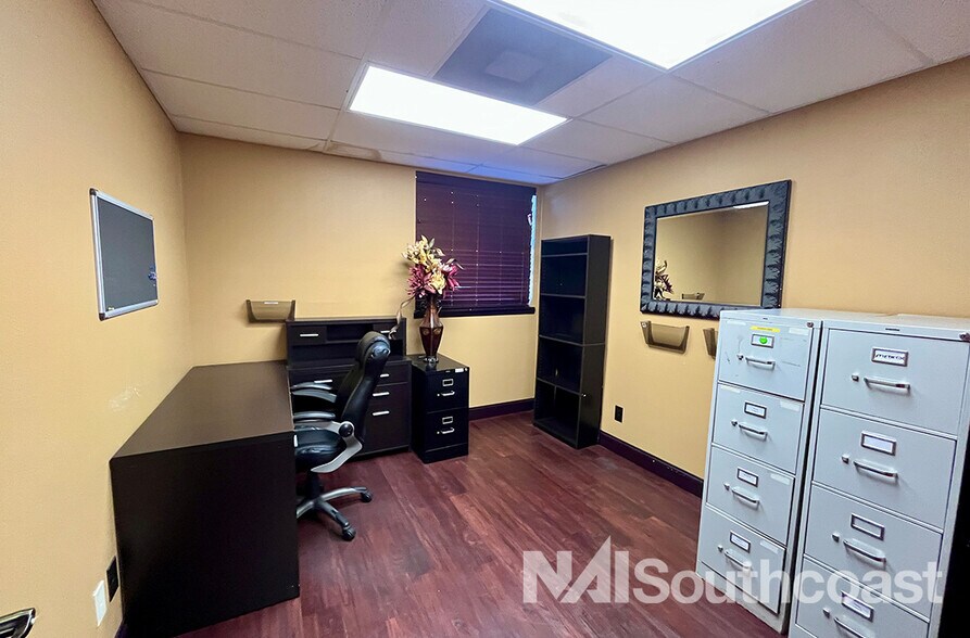 More Photos Of 500 S US Highway 1, Fort Pierce Office For Lease