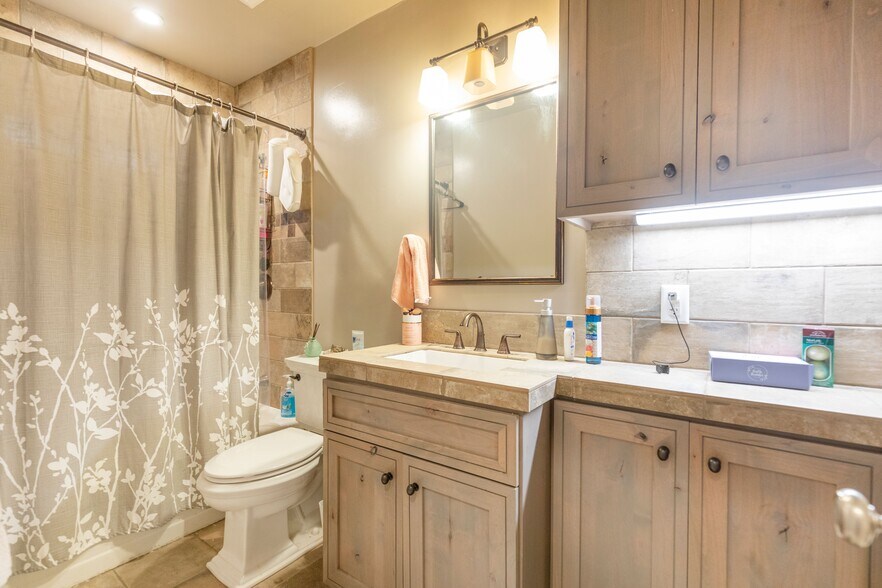 More Photos Of 2229 24th St, Sacramento Apartments For Sale