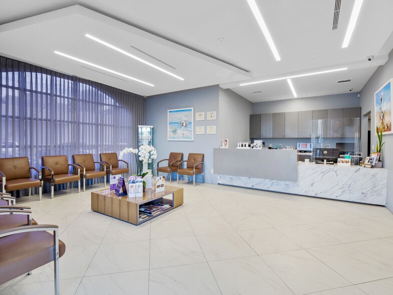 More Photos Of 19100 Ventura Blvd, Tarzana Storefront Retail Office For Lease