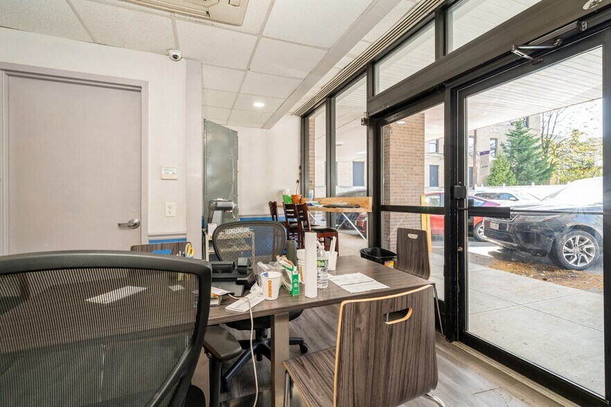 More Photos Of 680 Broadway, Paterson Hospital For Lease