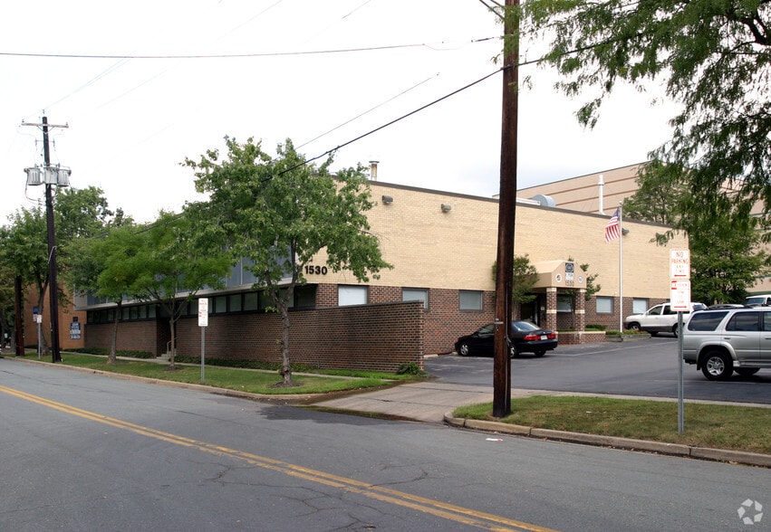 More Photos Of 1530 E Jefferson St, Rockville Healthcare For Lease