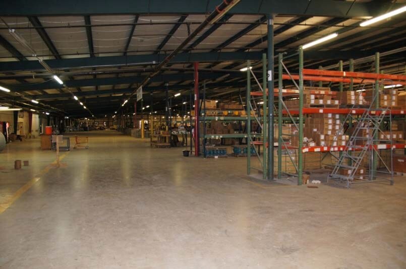 More Photos Of 1301 East Ave, Carrizo Springs Warehouse For Lease