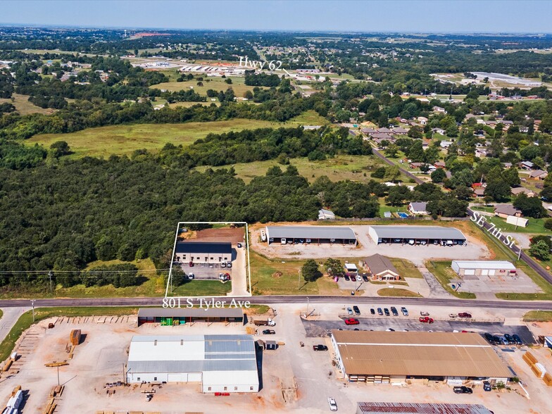 More Photos Of 801 S Tyler Ave, Blanchard Office For Sale