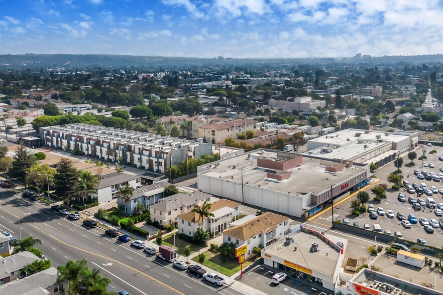 More Photos Of 12320 Washington Pl, Los Angeles Apartments For Sale