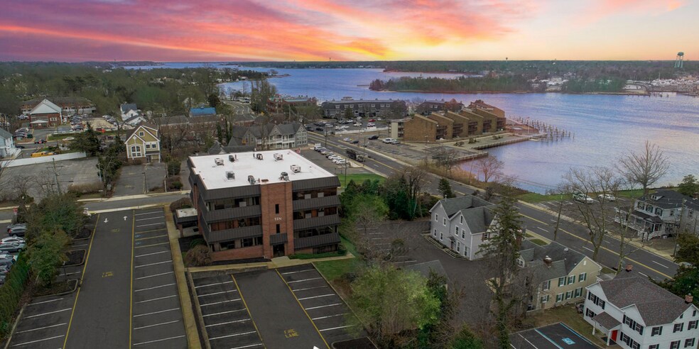 More Photos Of 10 Allen St, Toms River Office For Lease