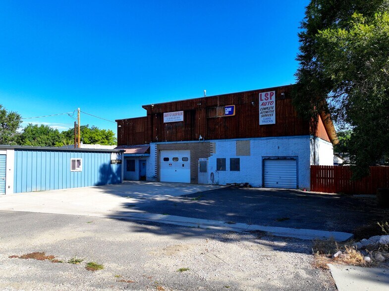 More Photos Of 115 Washington St, Lander Flex For Sale