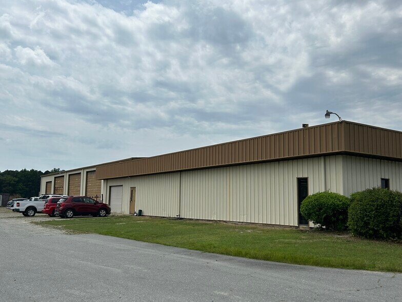 More Photos Of 2467 Us Highway 70 W, Goldsboro Flex For Sale