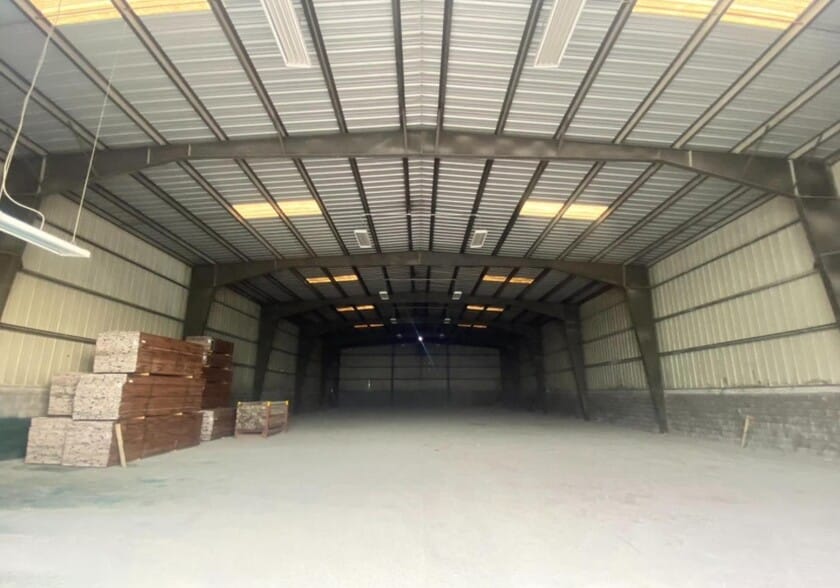 More Photos Of 600 N Kent St, Winchester Warehouse For Lease