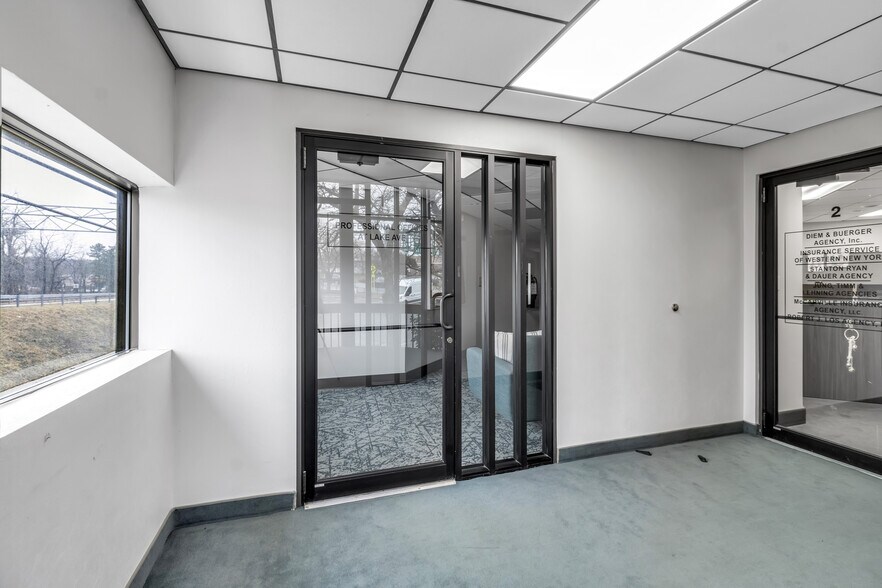 More Photos Of 6455 Lake Ave, Orchard Park Medical For Sale