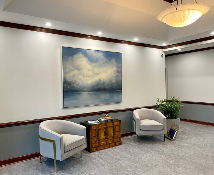 More Photos Of 503 S Main St, Mauldin Loft Creative Space For Lease