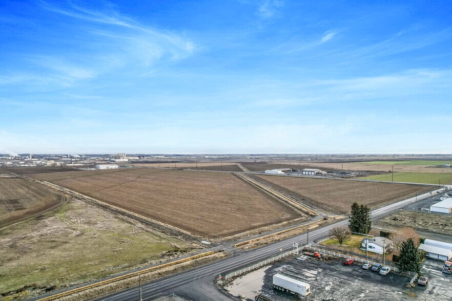More Photos Of 0 Wheeler Rd, Moses Lake Land For Sale