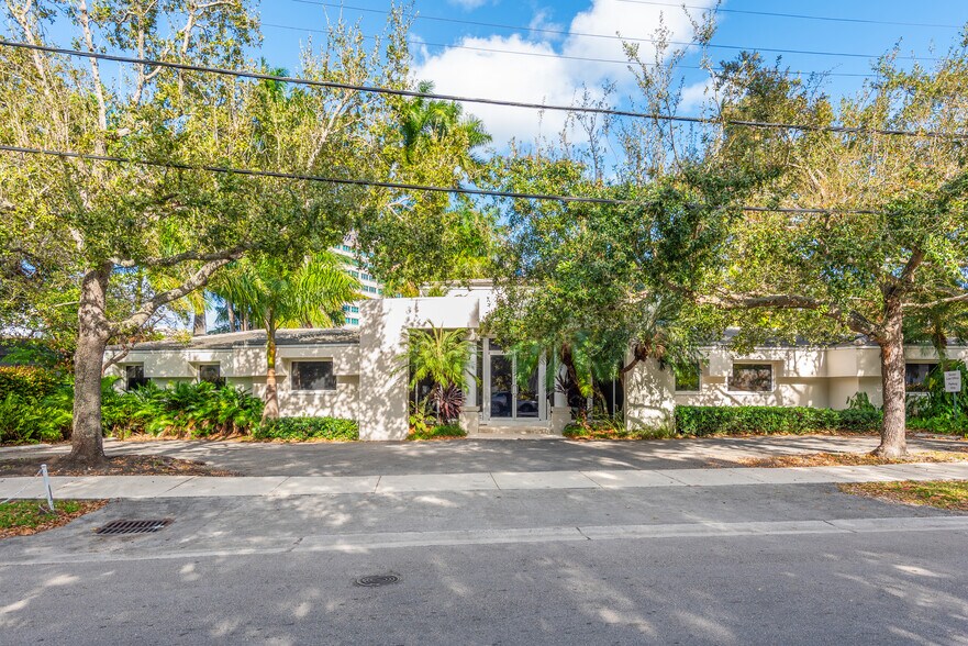 More Photos Of 1571 NW 13th Ct, Miami Medical For Lease