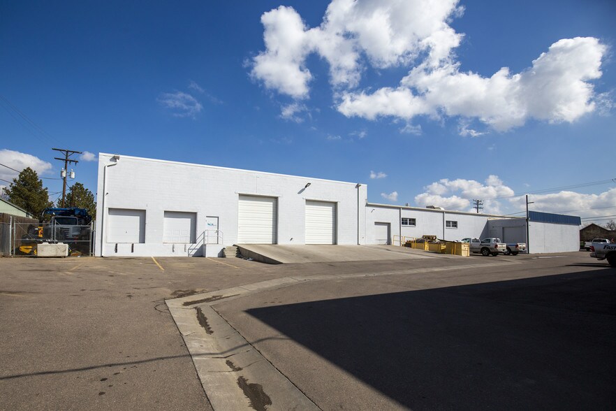 More Photos Of 5641 N Washington St, Denver Manufacturing For Lease