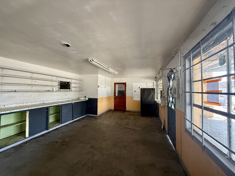More Photos Of 3425 N 15th St, Tampa Auto Repair For Sale