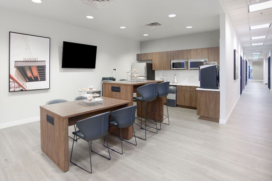 More Photos Of 5940 S rainbow Blvd, Las Vegas Coworking Space