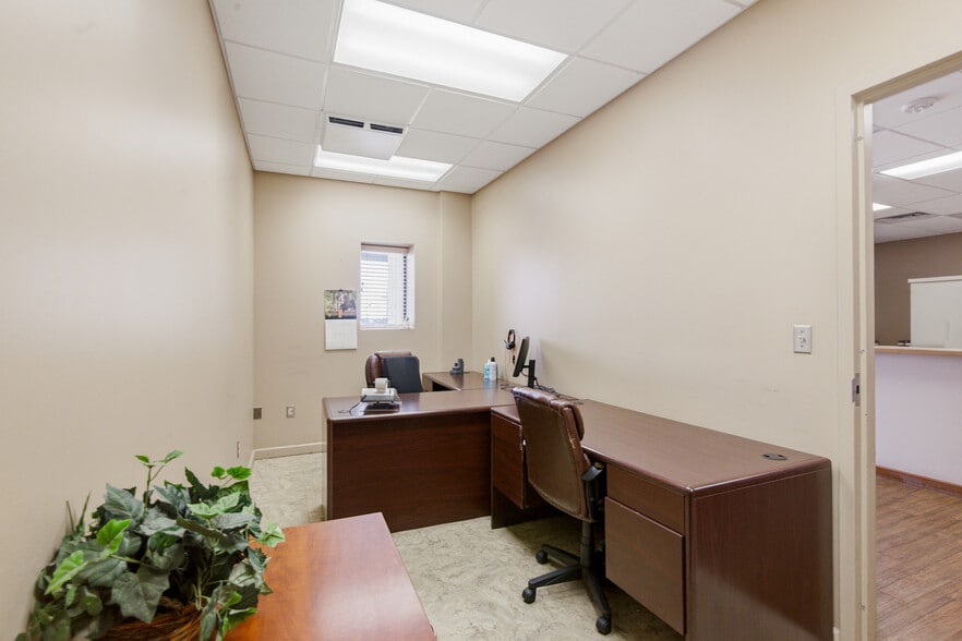 More Photos Of 8316 Lone Tree Rd, Victoria Industrial For Sale