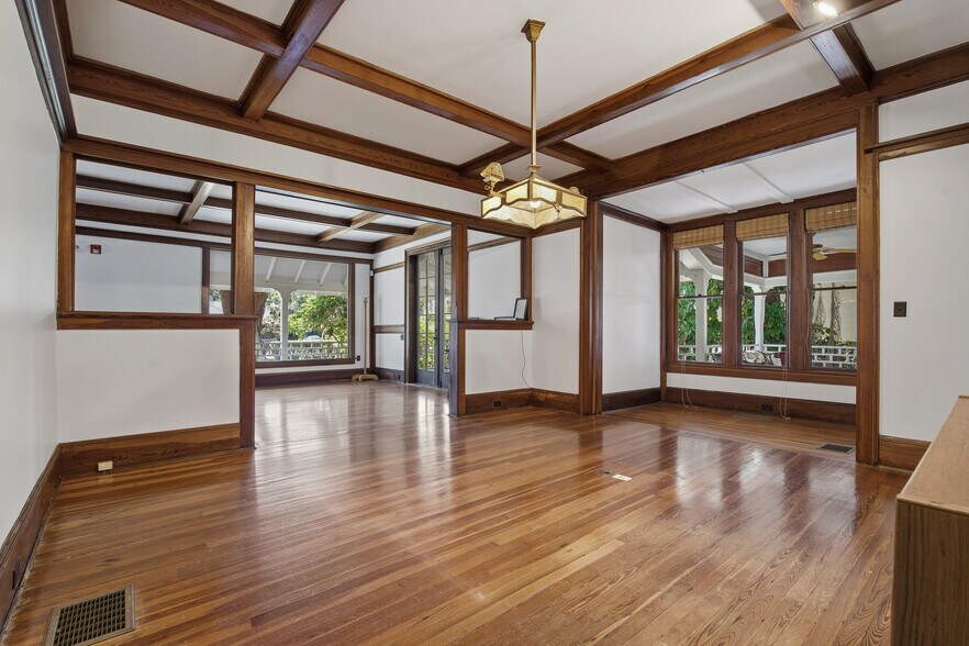 More Photos Of 34 W Orange St, Tarpon Springs Office For Lease