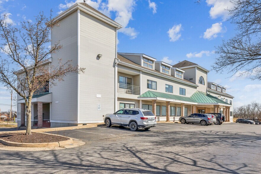 More Photos Of 602 S King St, Leesburg Medical For Sale