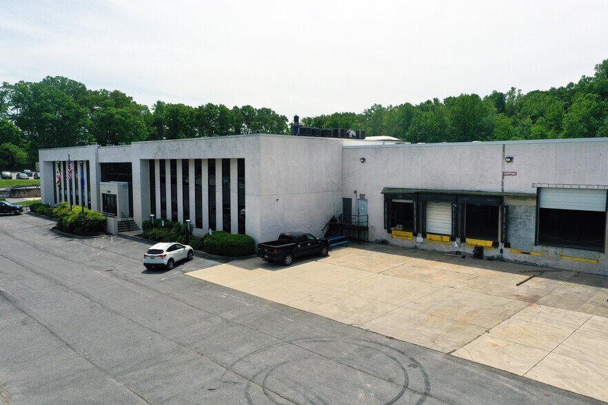 More Photos Of 7510 Montevideo Rd, Jessup Warehouse For Sale