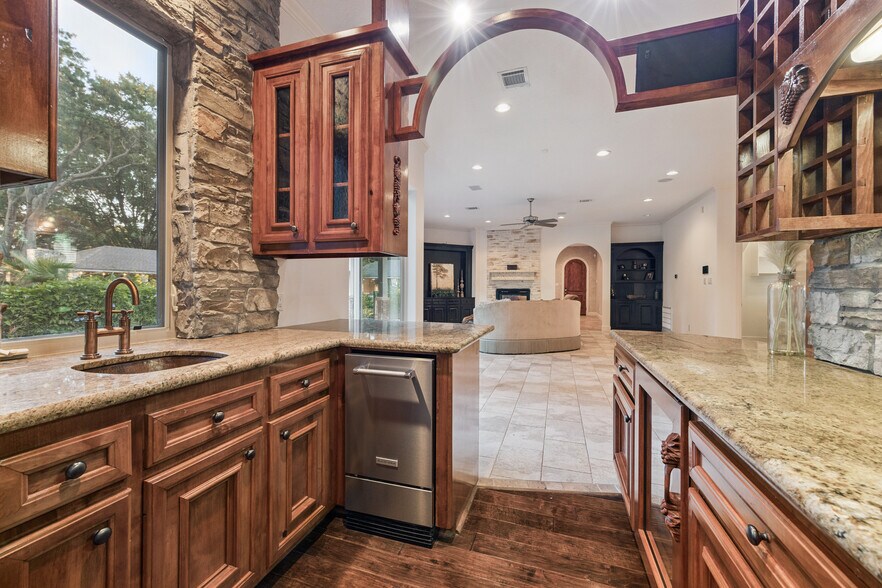 More Photos Of 16218 Barklea Rd, Cypress Land For Sale