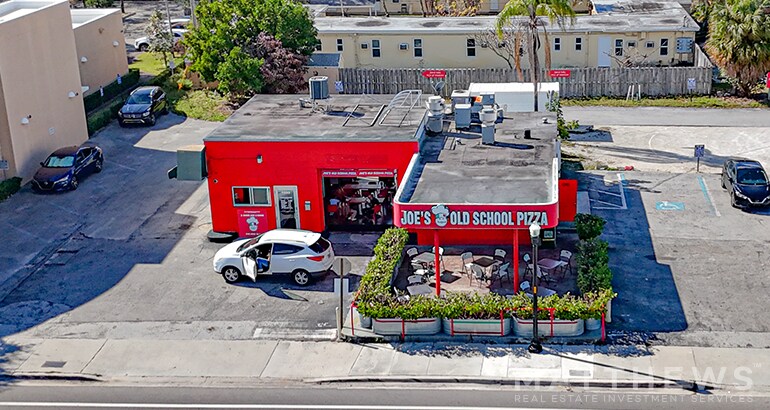 Primary Photo Of 1080-1090 N Federal Hwy, Hollywood Restaurant For Lease