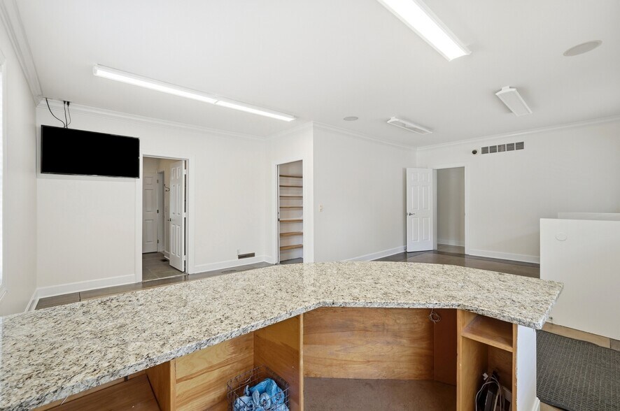 More Photos Of 8177 S Route 48, Maineville Office For Sale
