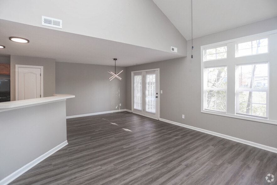 More Photos Of 5500 S Emerson Ave, Indianapolis Apartments For Sale