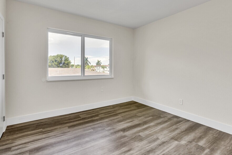 More Photos Of 1430 NW 2nd Ave, Florida City Apartments For Sale