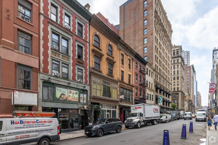 Primary Photo Of 6-8 W 28th St, New York Loft Creative Space For Lease