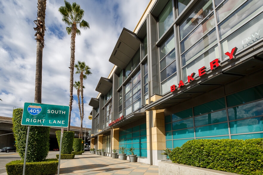 More Photos Of 15301 Ventura Blvd, Sherman Oaks Unknown For Lease