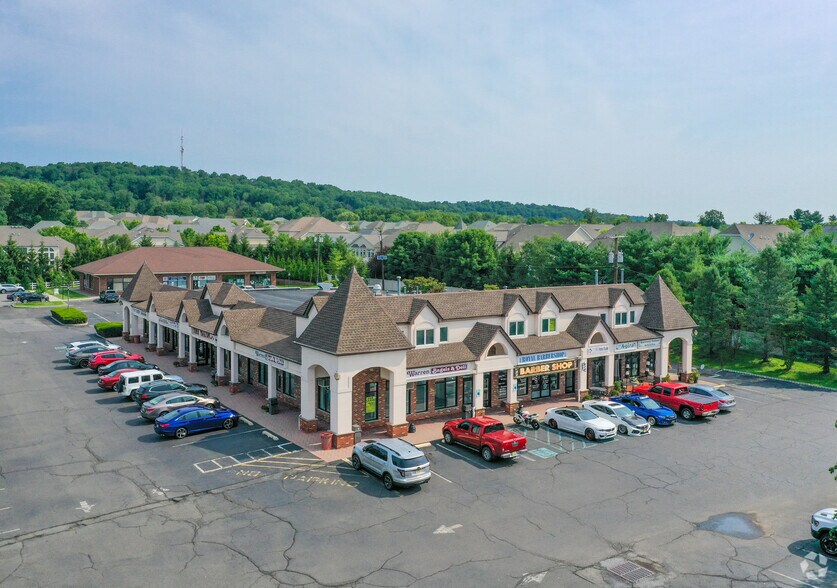 More Photos Of 125 Washington Valley Rd, Warren General Retail For Lease