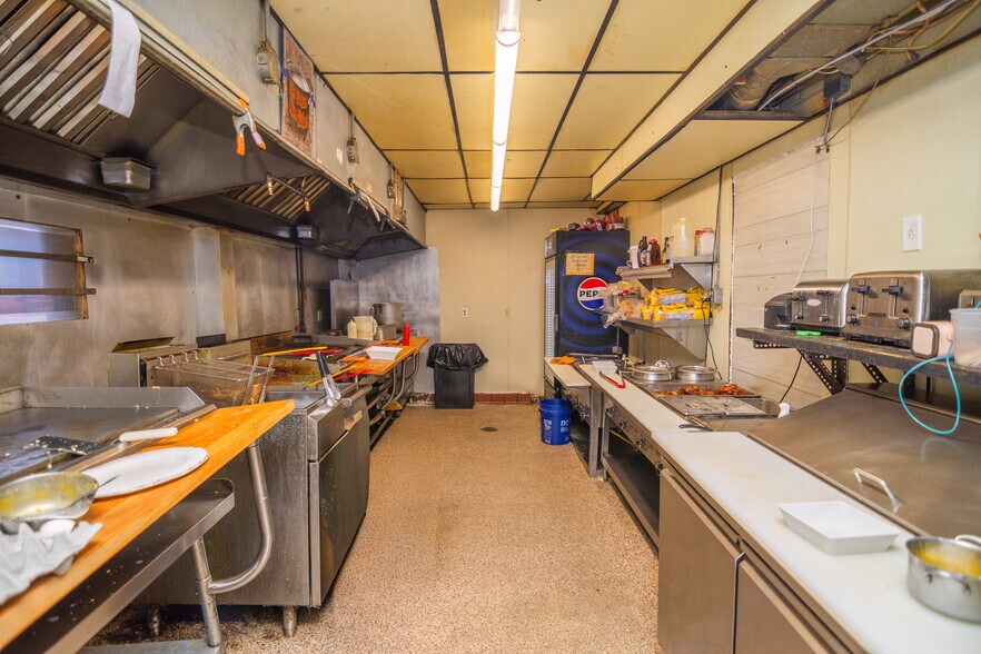 More Photos Of 881 National Rd, Bridgeport Restaurant For Sale