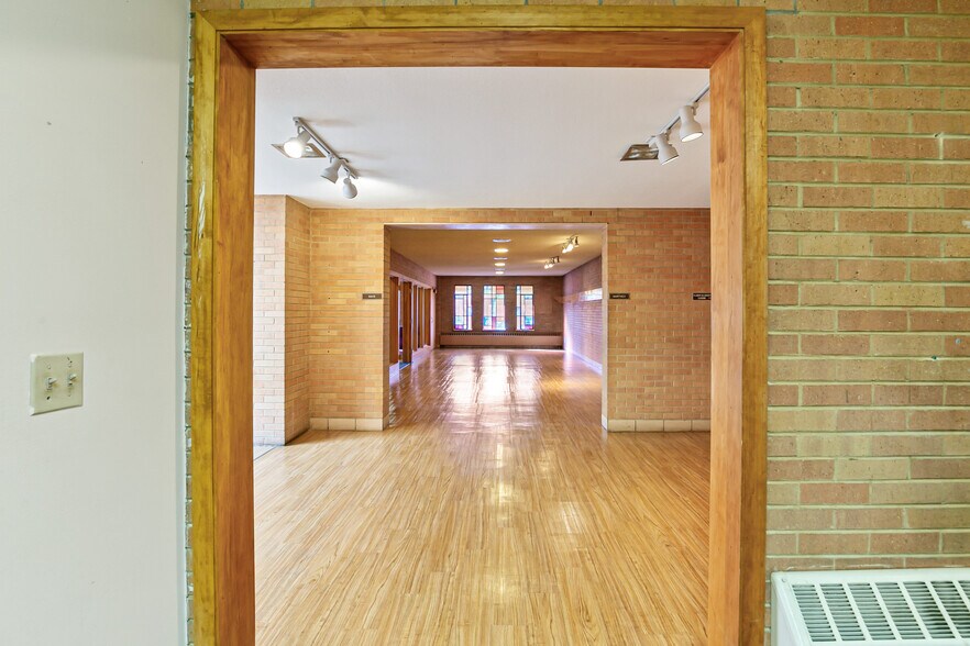 More Photos Of 3955-3995 N Irving St, Denver Religious Facility For Lease