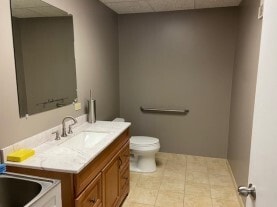 More Photos Of 236 W Northwest Hwy, Barrington Storefront Retail Office For Lease