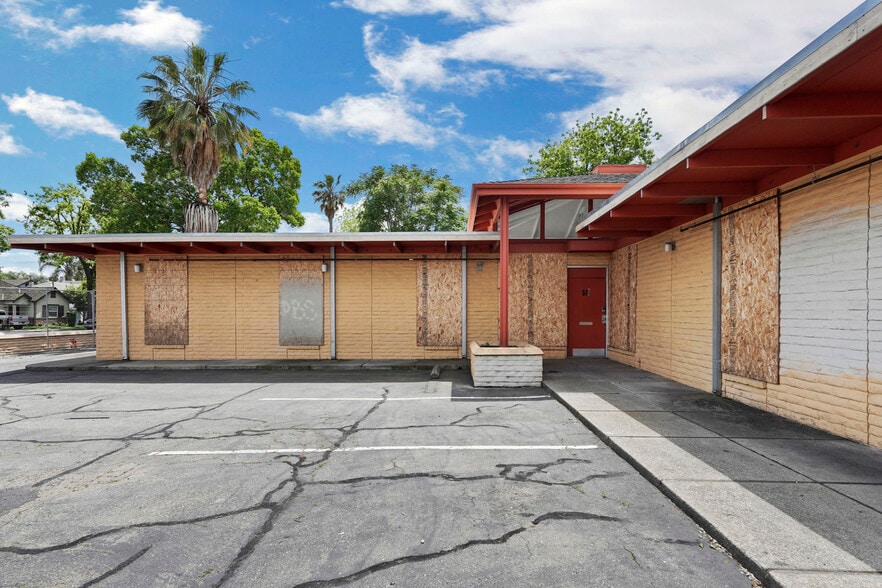 More Photos Of 512 W Harding Way, Stockton Medical For Sale