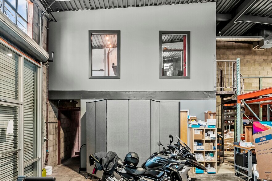 More Photos Of 5532 San Pablo Ave, Oakland Warehouse For Sale