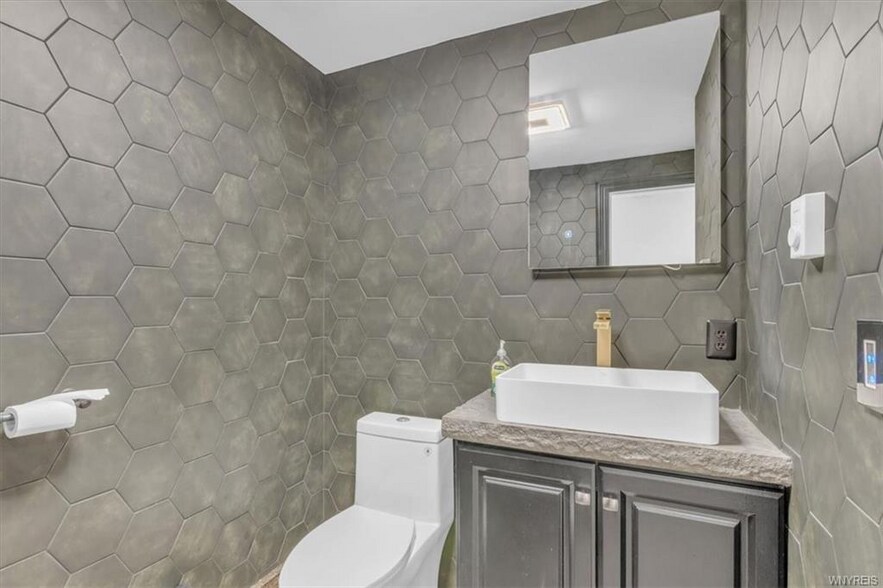 More Photos Of 5880 Collins Spgs, Springville Industrial For Sale