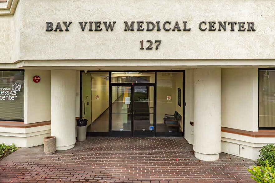 More Photos Of 127 Hospital Dr, Vallejo Medical For Lease