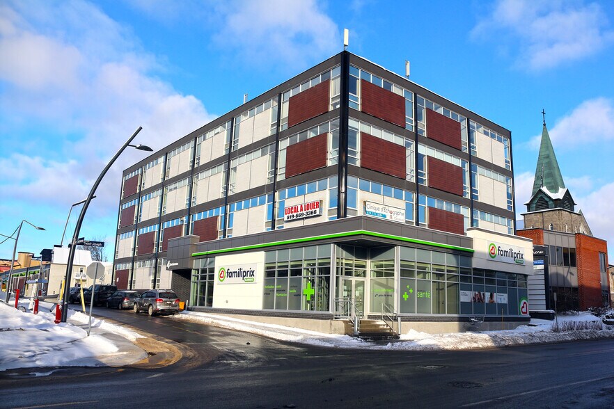 Primary Photo Of 4 Rue Taschereau, Gatineau Medical For Lease