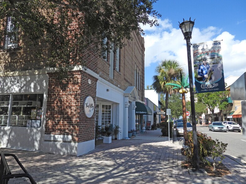 More Photos Of 319 Brevard Ave, Cocoa Storefront Retail Office For Lease
