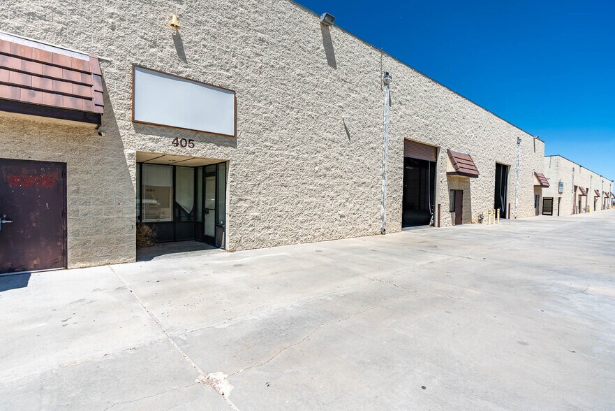 Primary Photo Of 39360 3rd St E, Palmdale Warehouse For Lease