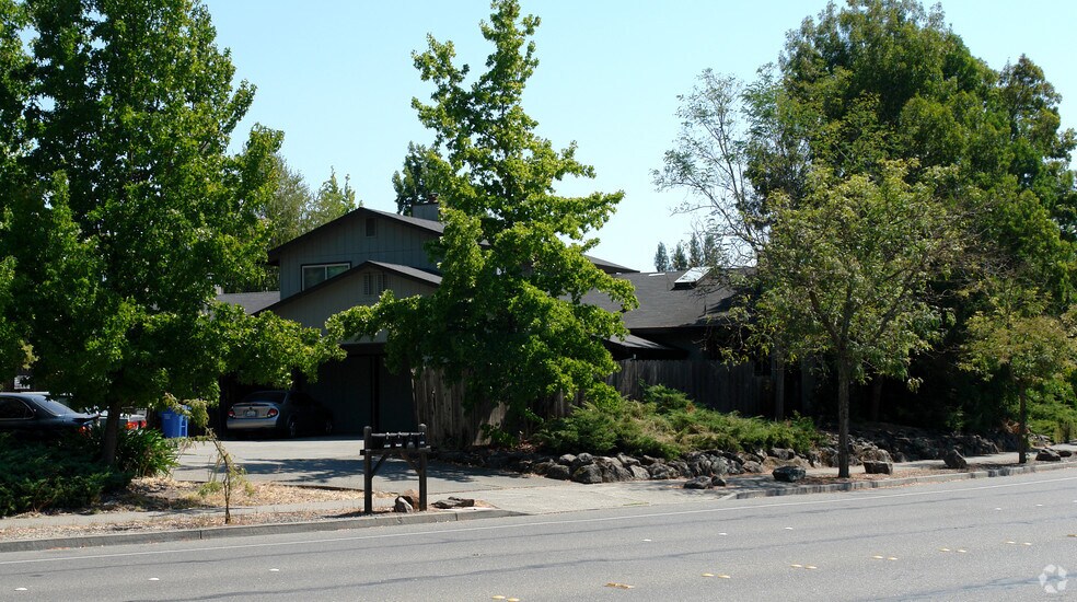 Primary Photo Of 1830 Mission Blvd, Santa Rosa Apartments For Sale