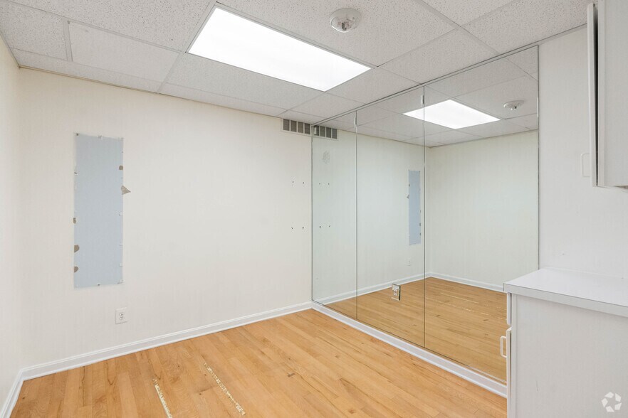 More Photos Of 4701 Randolph Rd, Rockville Medical For Lease