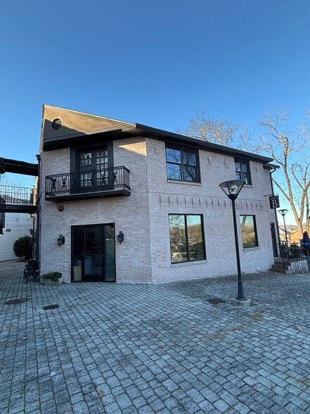 Primary Photo Of 1143 Columbia Ave, Franklin Office For Lease