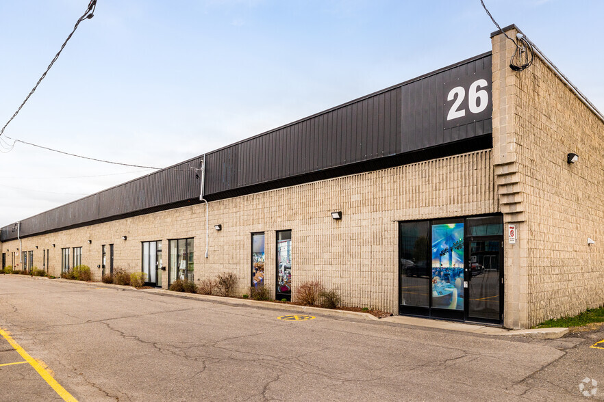 Primary Photo Of 26 Boul Hymus, Pointe-claire Warehouse For Lease